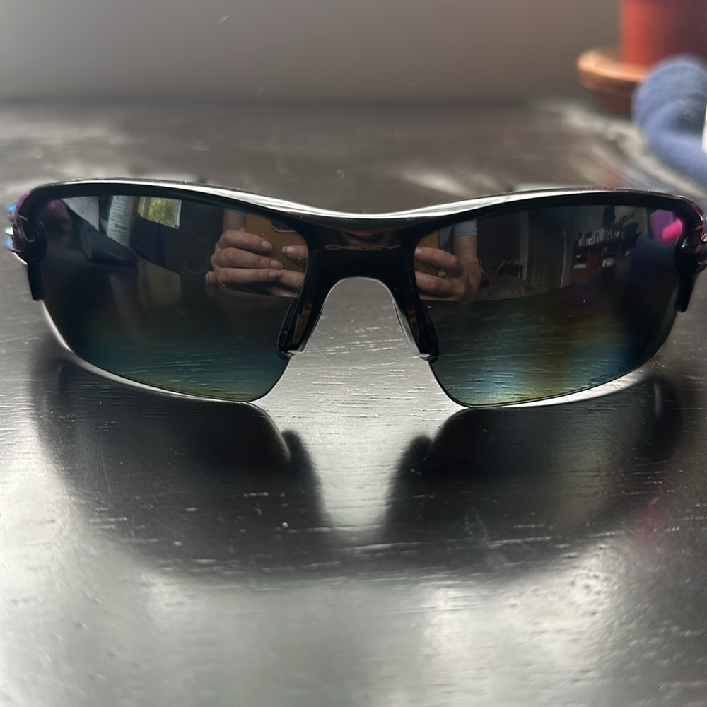 Like new Oakley flak 2.0 - Picture 8 of 10